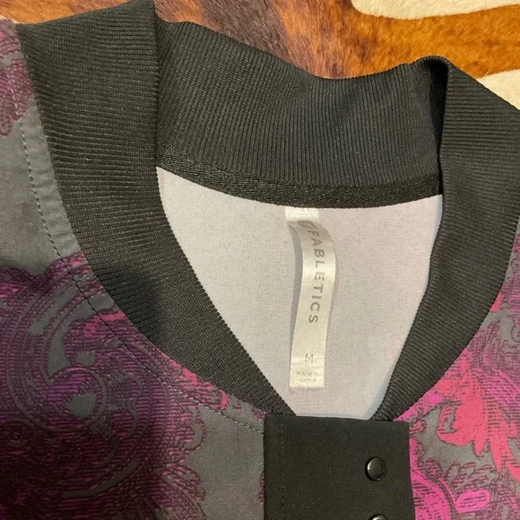 Fabletics Ithaca Floral Bomber Jacket Size Medium - Picture 6 of 7